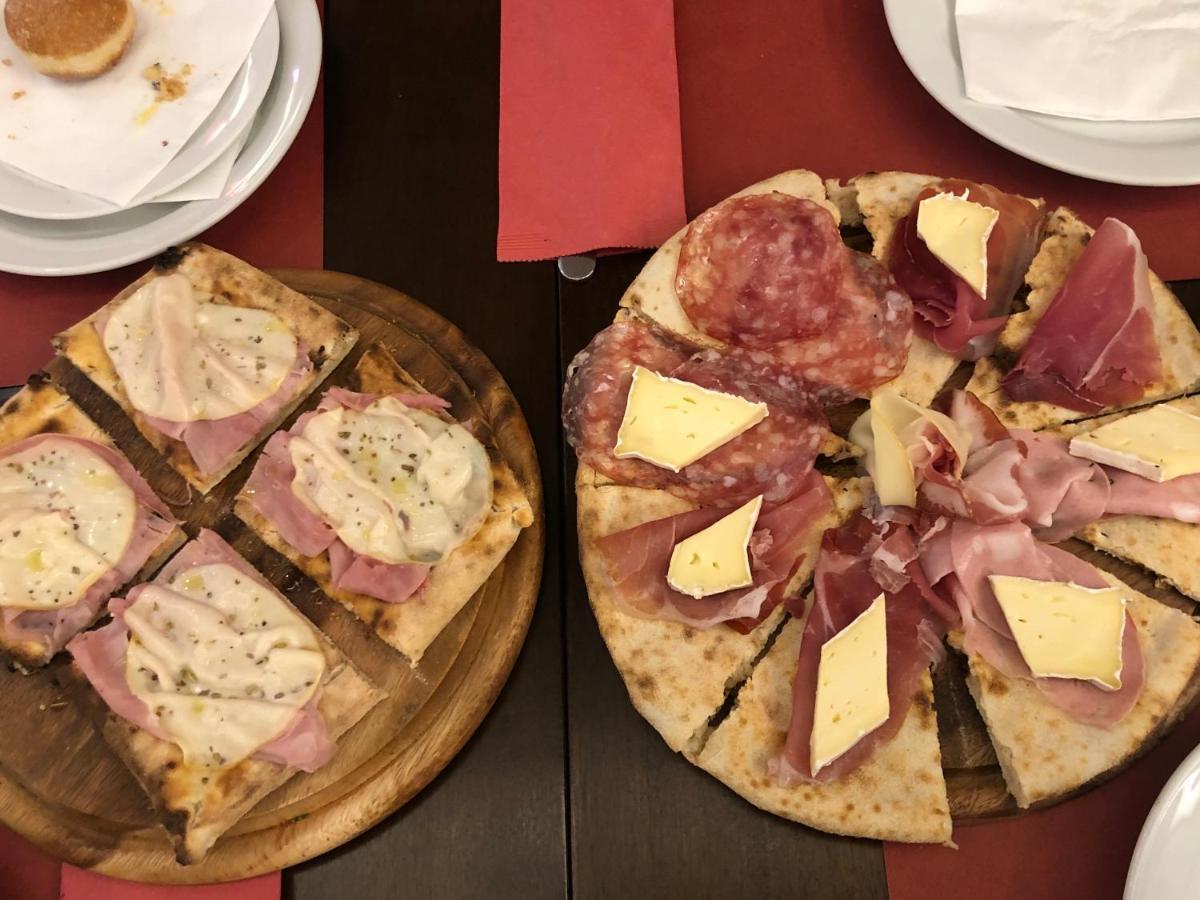 Ricaroka Hotel Albenga Bagian luar foto